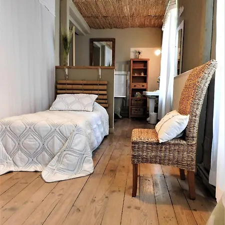 Le Prieure Saint Louis Frühstückspension