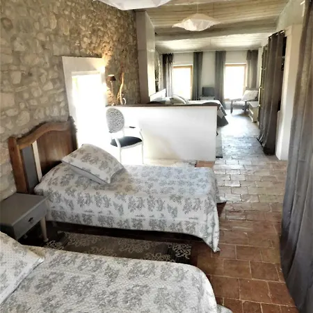 Le Prieure Saint Louis 3* Floure