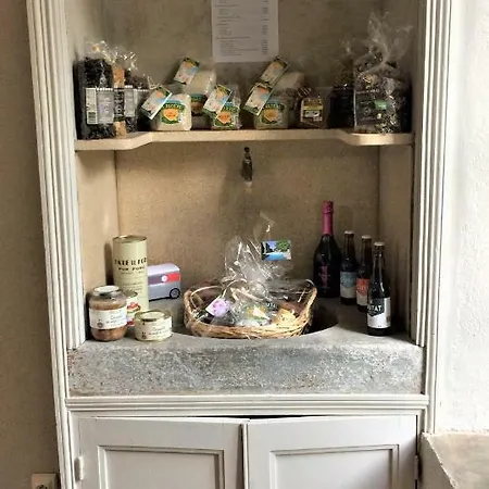 Le Prieure Saint Louis 3* Floure