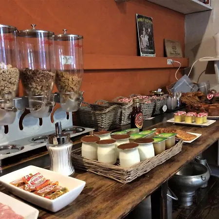 Le Prieure Saint Louis Frühstückspension