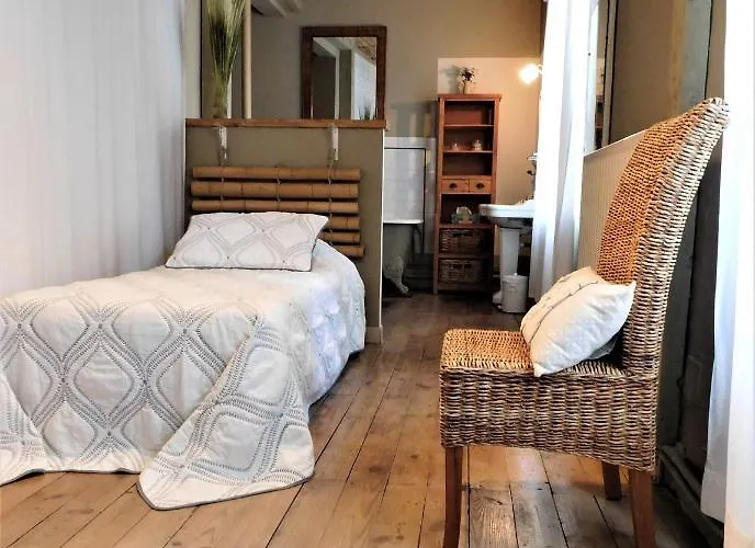 Le Prieure Saint Louis B&B